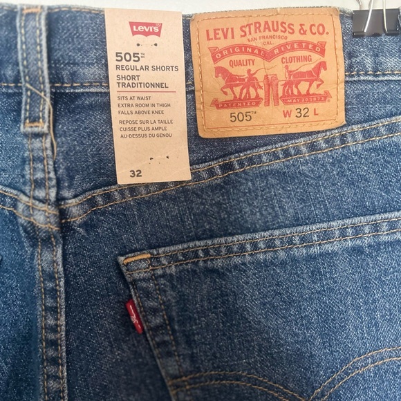NWT Men’s Levi’s 505 Regular Denim Shorts, Size 32, Medium Blue Colour - Picture 8 of 11
